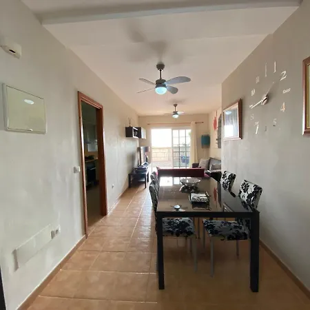 Three Bedroom With Beautiful Pool In South Of Tenerife In Biltmore 아파트 *