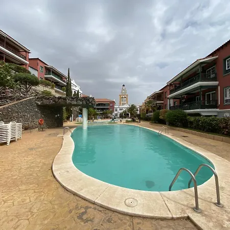 Three Bedroom With Beautiful Pool In South Of Tenerife In Biltmore 아파트