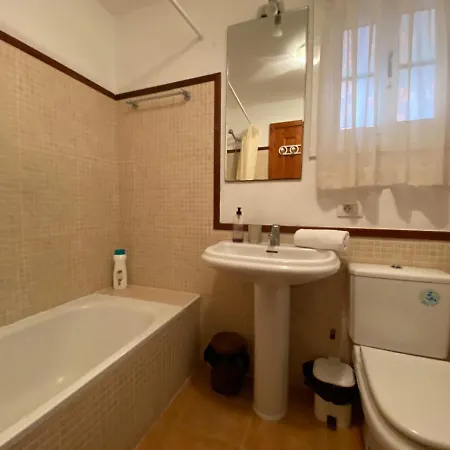 아파트 Three Bedroom With Beautiful Pool In South Of Tenerife In Biltmore 산미겔데아보나