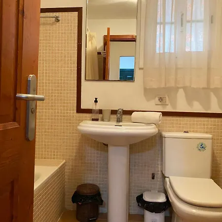 아파트 Three Bedroom With Beautiful Pool In South Of Tenerife In Biltmore *