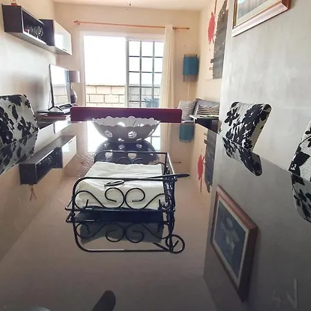 Three Bedroom With Beautiful Pool In South Of Tenerife In Biltmore 아파트