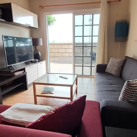 아파트 Three Bedroom With Beautiful Pool In South Of Tenerife In Biltmore *