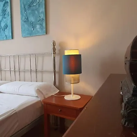 Three Bedroom With Beautiful Pool In South Of Tenerife In Biltmore 아파트 *