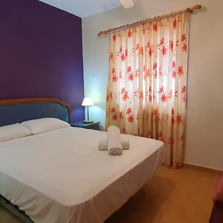 Three Bedroom With Beautiful Pool In South Of Tenerife In Biltmore
